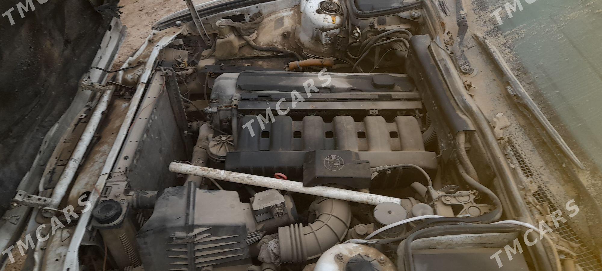 BMW 528 1990 - 30 000 TMT - Tejen - img 7