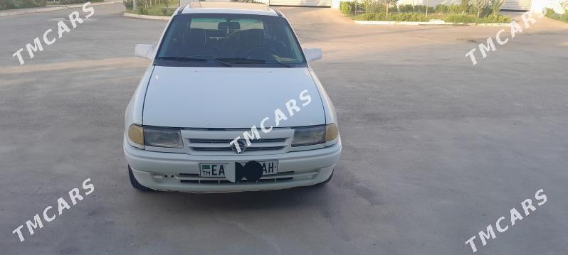 Opel Astra 1992 - 30 000 TMT - Бахарден - img 2