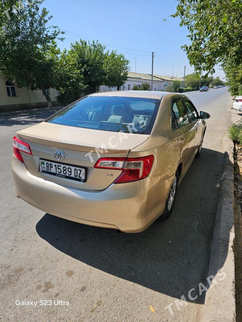 Toyota Camry 2012 - 165 000 TMT - Дашогуз - img 3