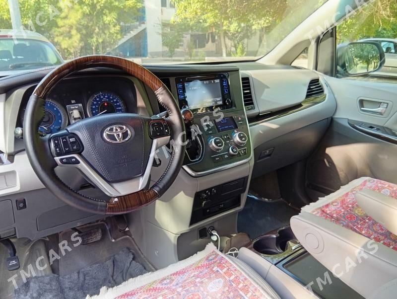Toyota Sienna 2017 - 390 000 TMT - Aşgabat - img 5