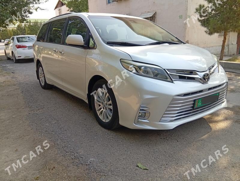 Toyota Sienna 2017 - 390 000 TMT - Aşgabat - img 7