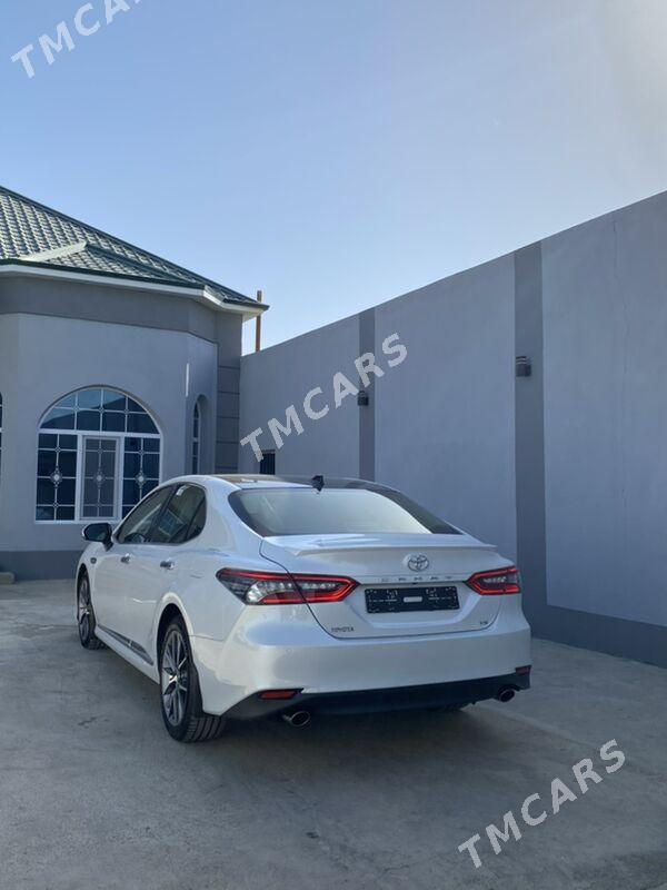 Toyota Camry 2021 - 624 000 TMT - Ашхабад - img 3