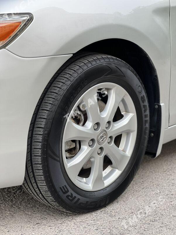 Toyota Camry 2010 - 185 000 TMT - Бузмеин - img 10