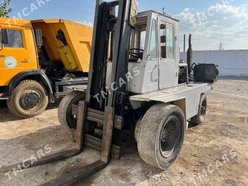 Kara Forklift 2009 - 60 000 TMT - Türkmenabat - img 4