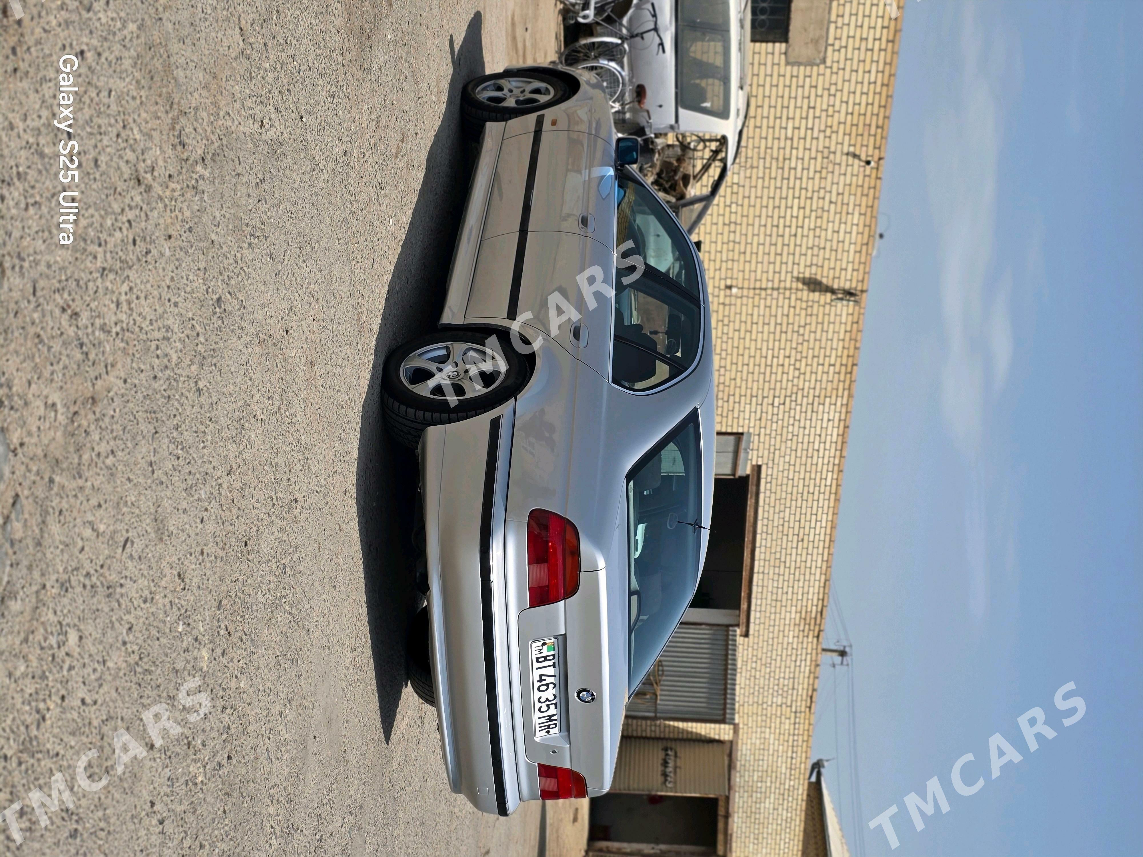 BMW E39 2000 - 107 000 TMT - Мары - img 3