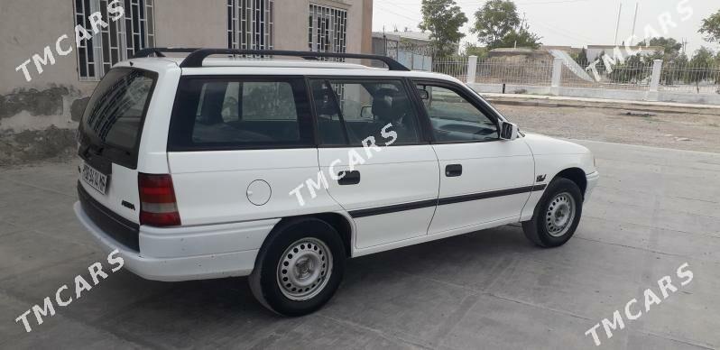 Opel Astra 1993 - 35 000 TMT - Мары - img 5