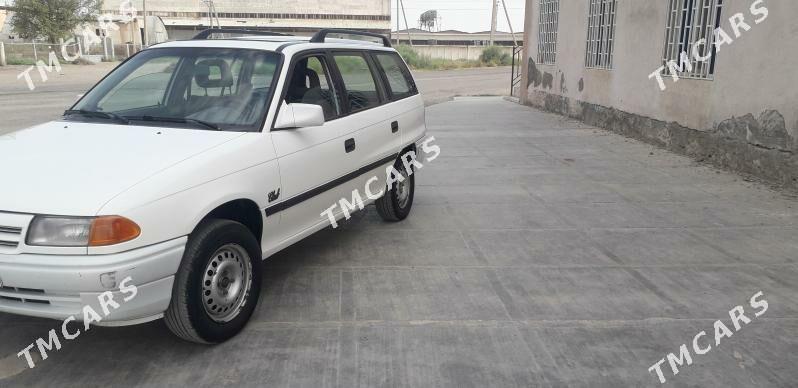 Opel Astra 1993 - 35 000 TMT - Мары - img 3