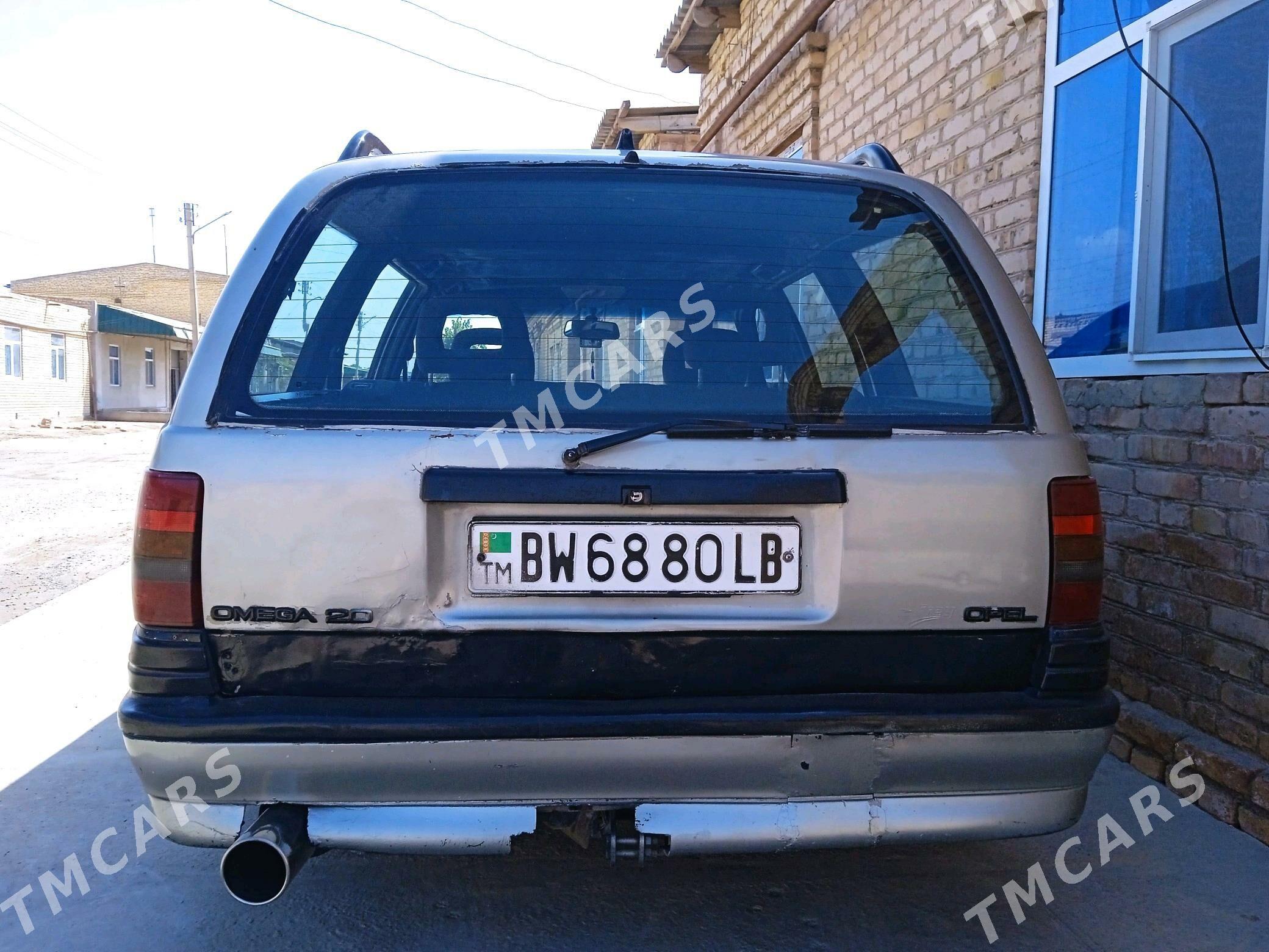 Opel Omega 1993 - 30 000 TMT - Çärjew - img 3