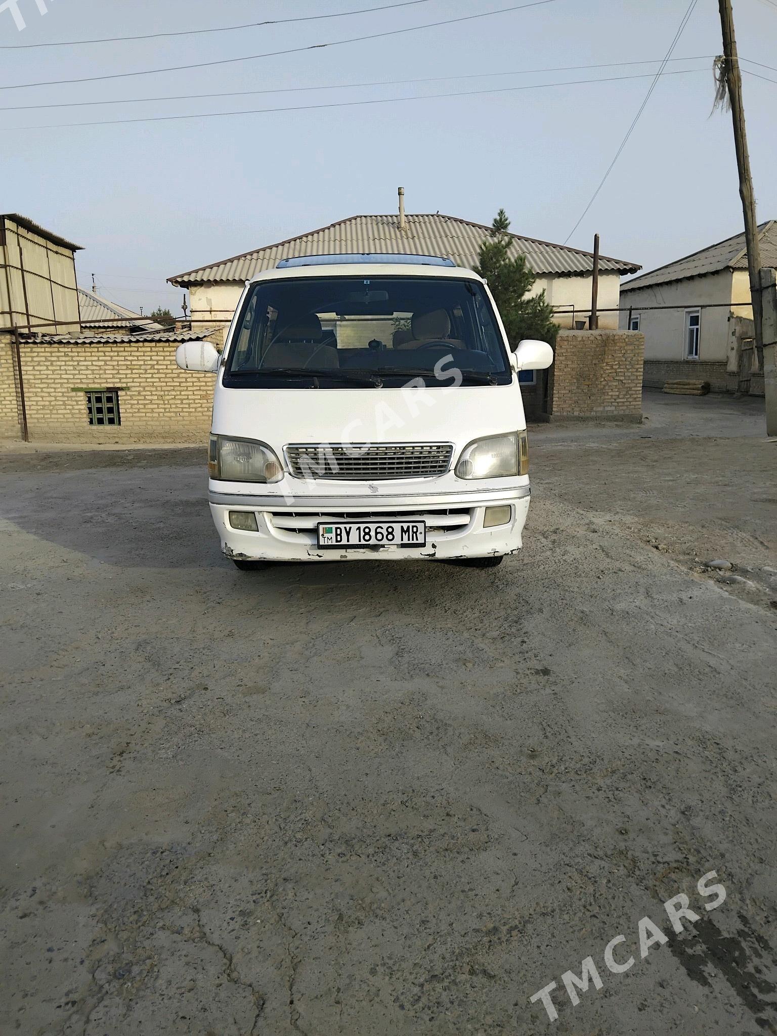 Toyota Hiace 2001 - 50 000 TMT - Mary - img 2