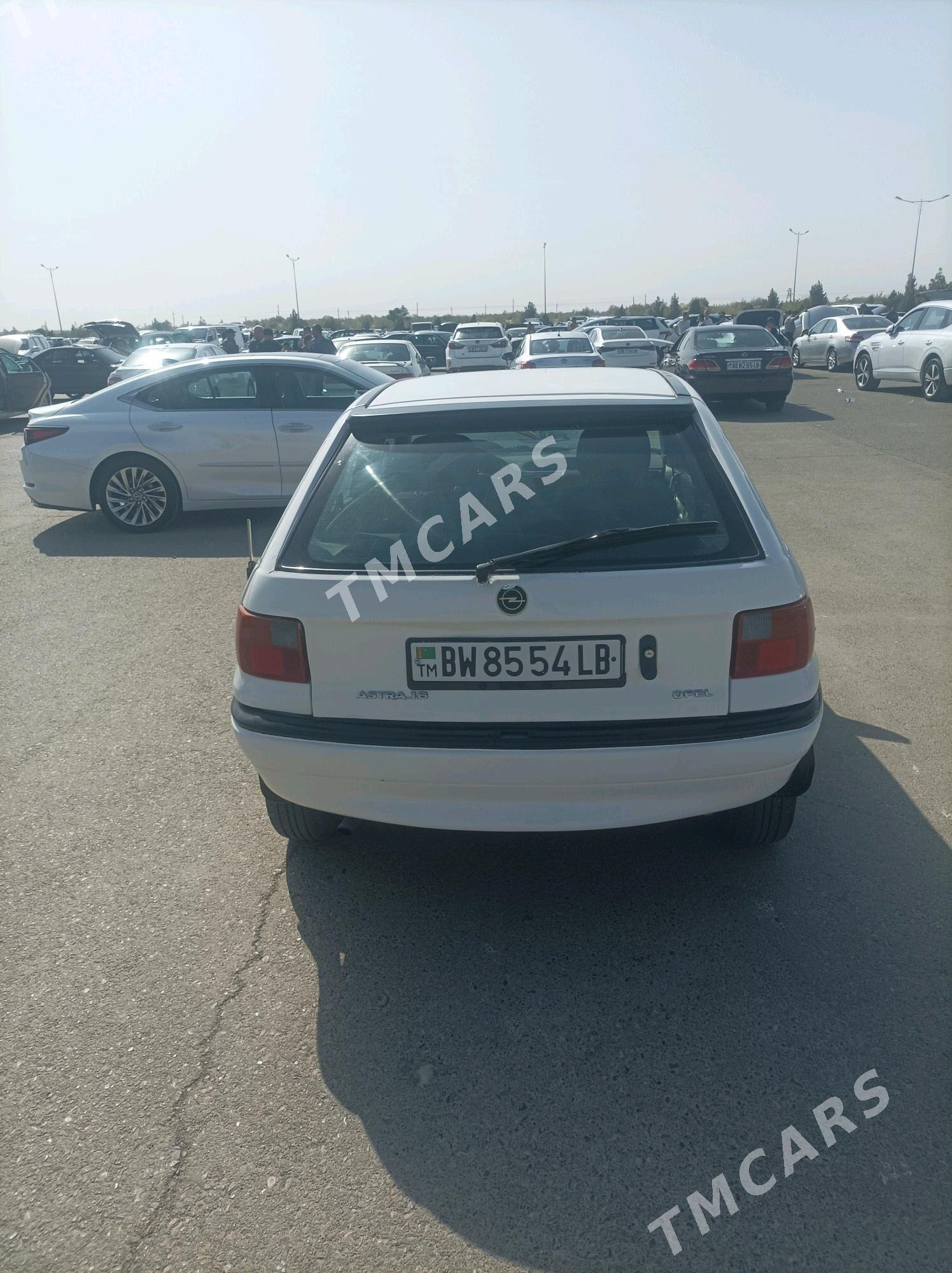 Opel Astra 1993 - 30 000 TMT - Чарджоу - img 4