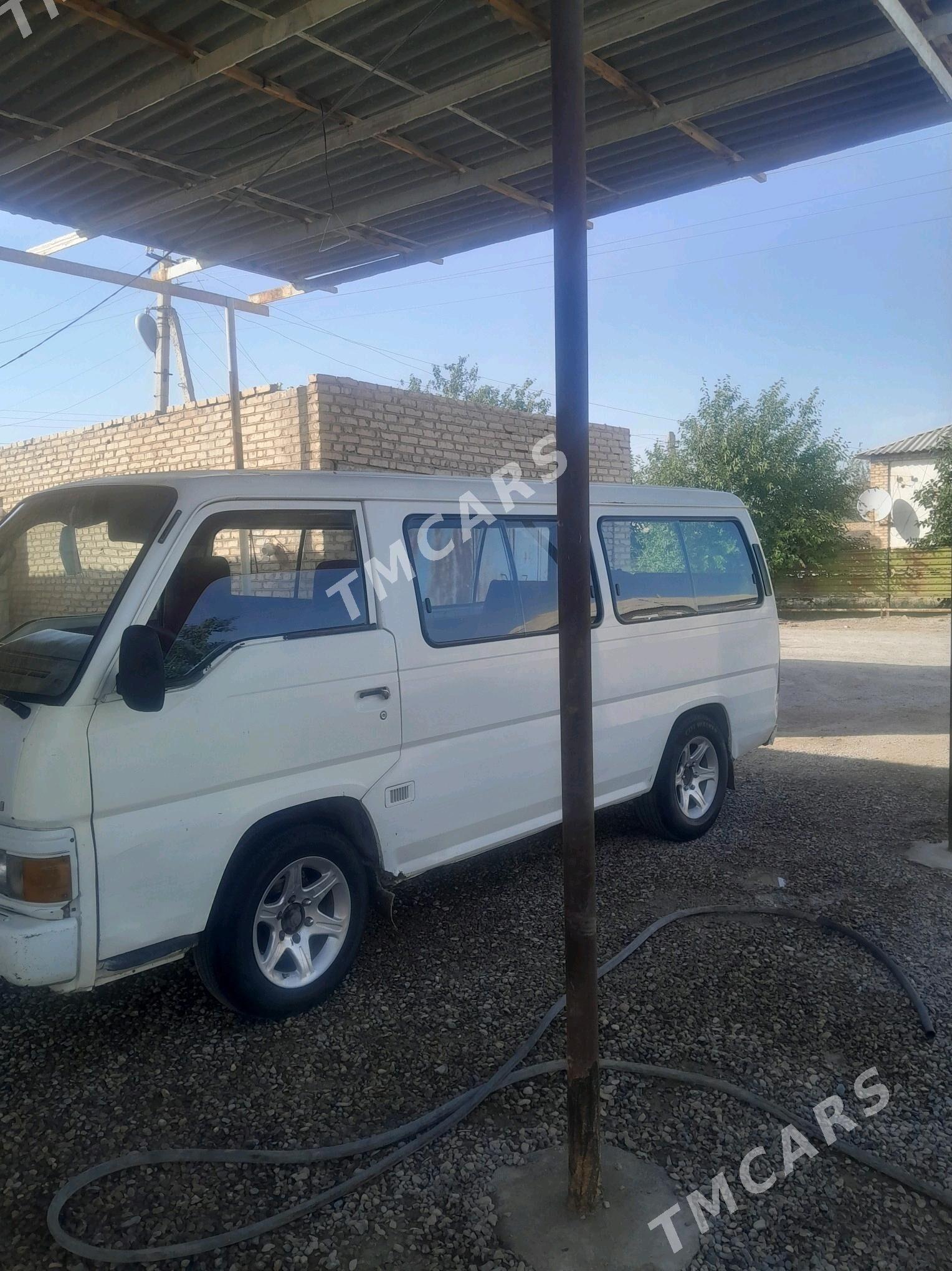 Toyota Hiace 1998 - 55 000 TMT - Mary - img 4