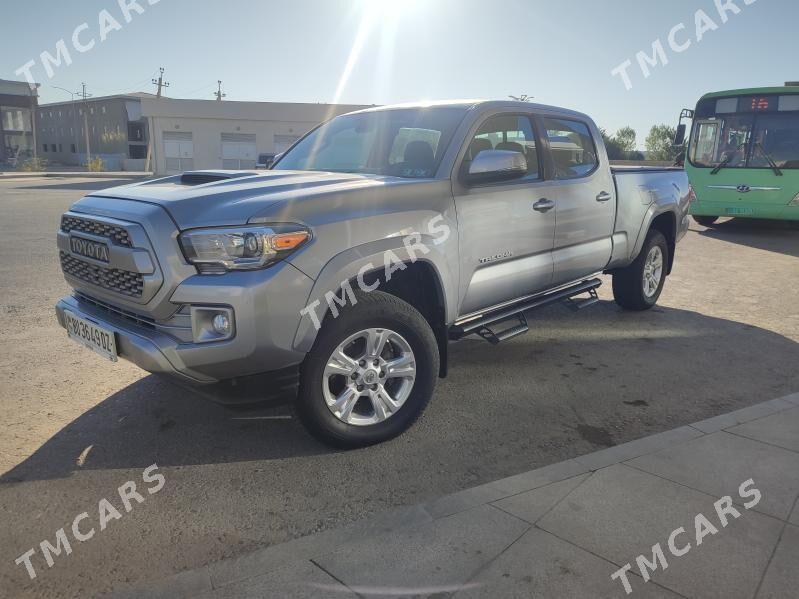 Toyota Tacoma 2020 - 420 000 TMT - Дашогуз - img 2