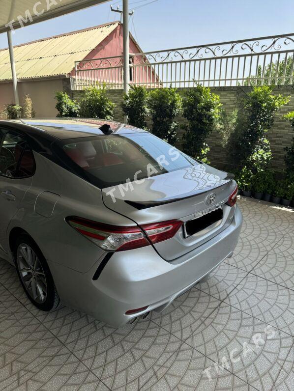 Toyota Camry 2020 - 360 000 TMT - Garadamak Şor - img 8