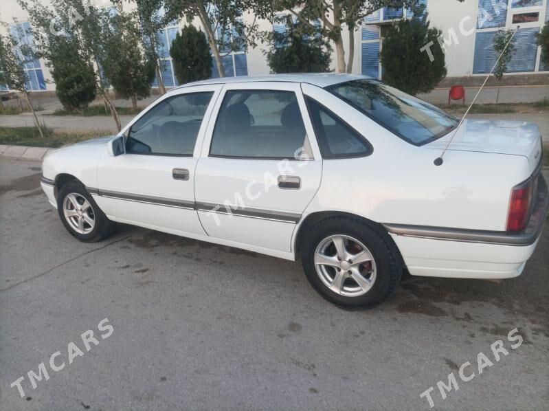 Opel Vectra 1993 - 35 000 TMT - Берекет - img 3