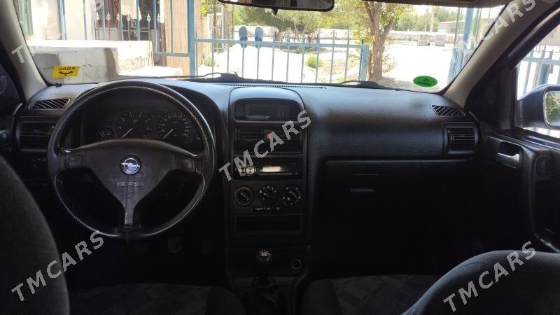 Opel Astra 2000 - 80 000 TMT - Дашогуз - img 4
