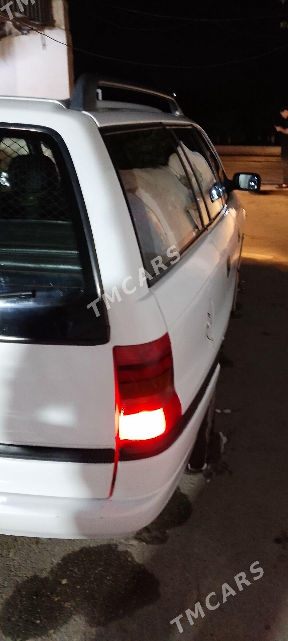 Opel Astra 1996 - 50 000 TMT - Болдумсаз - img 2