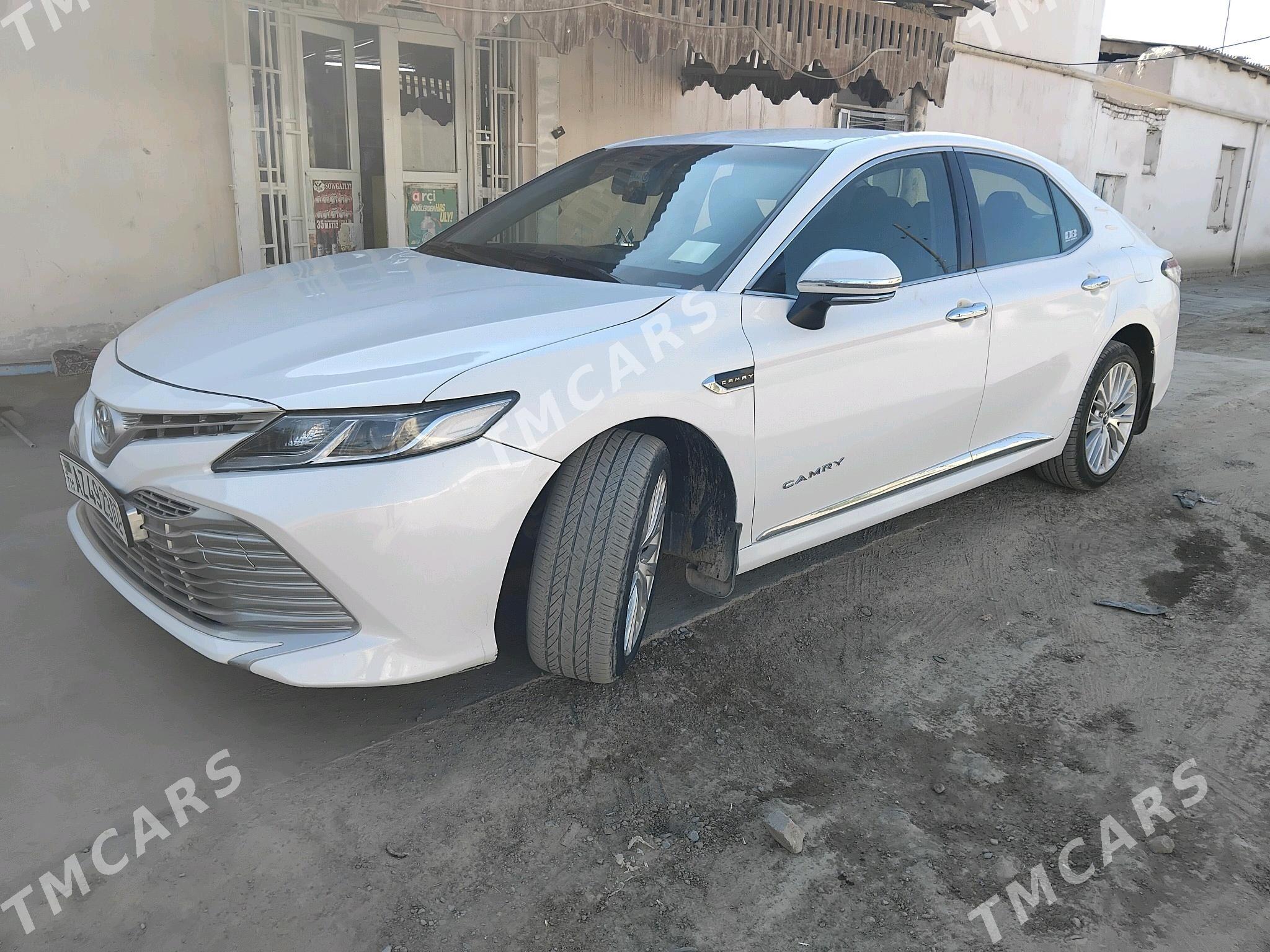 Toyota Camry 2019 - 260 000 TMT - Гурбансолтан Едже - img 2