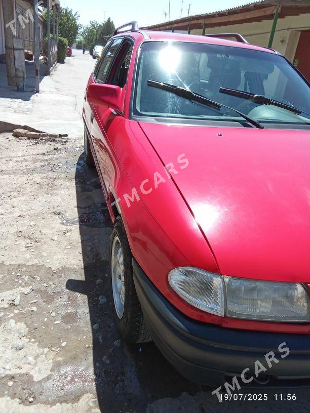 Opel Astra 1993 - 35 000 TMT - Дашогуз - img 3