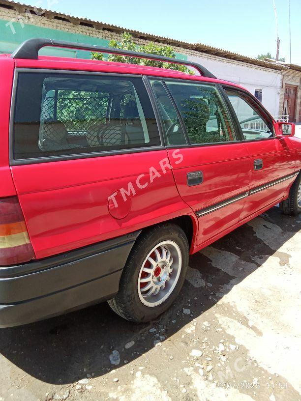 Opel Astra 1993 - 35 000 TMT - Дашогуз - img 8