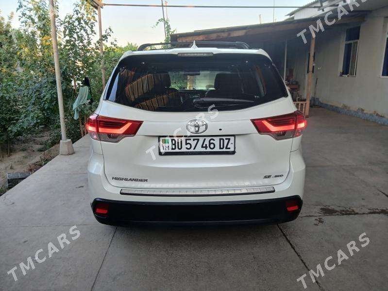 Toyota Highlander 2019 - 420 000 TMT - Daşoguz - img 3