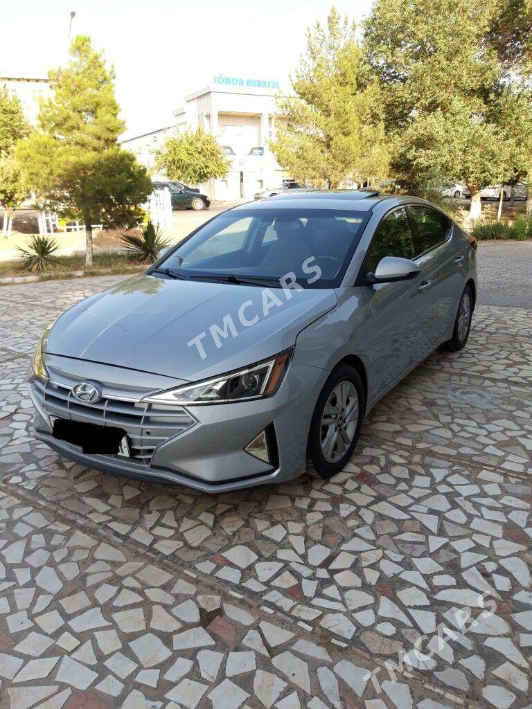 Hyundai Elantra 2019 - 205 000 TMT - Мары - img 2