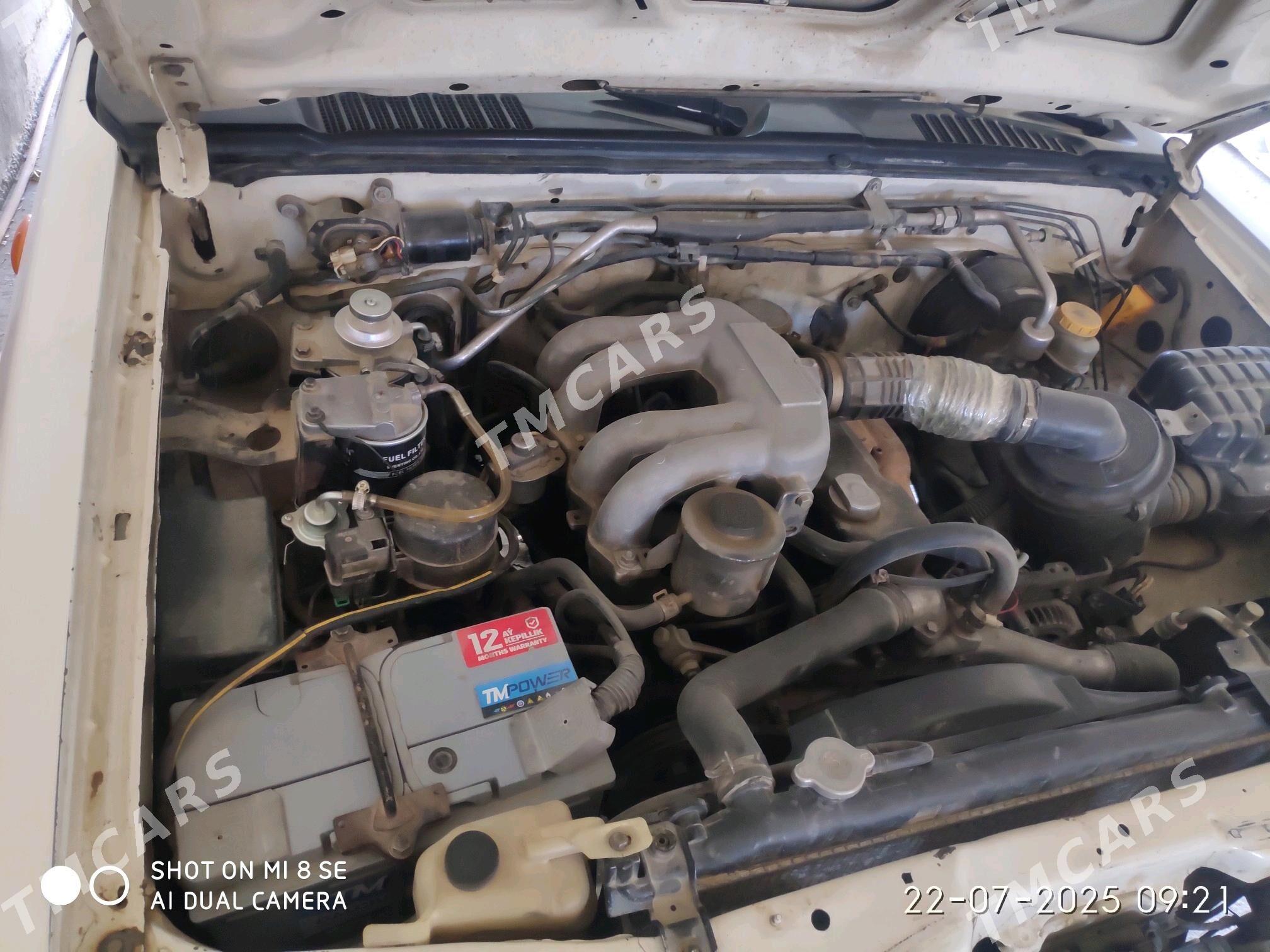 Nissan Navara 2004 - 100 000 TMT - Balkanabat - img 6