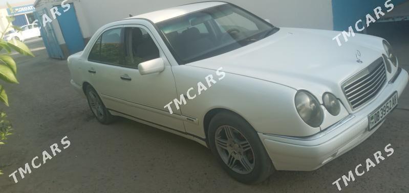Mercedes-Benz 230E 1999 - 60 000 TMT - Теджен - img 3