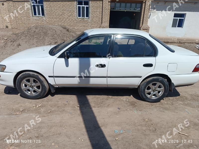 Toyota Corolla 1997 - 70 000 TMT - Köneürgenç - img 4
