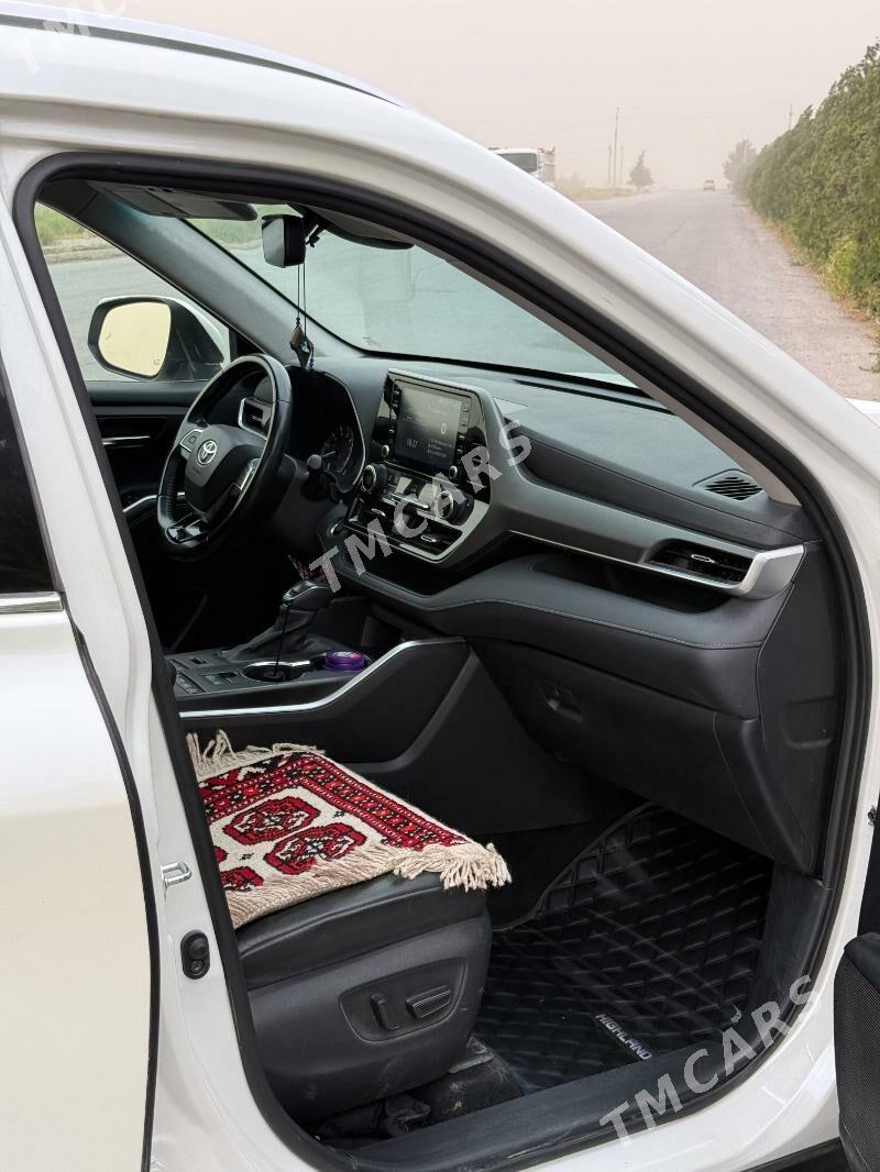 Toyota Highlander 2021 - 500 000 TMT - Büzmeýin - img 5