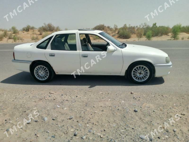 Opel Vectra 1992 - 32 000 TMT - Kerki - img 3