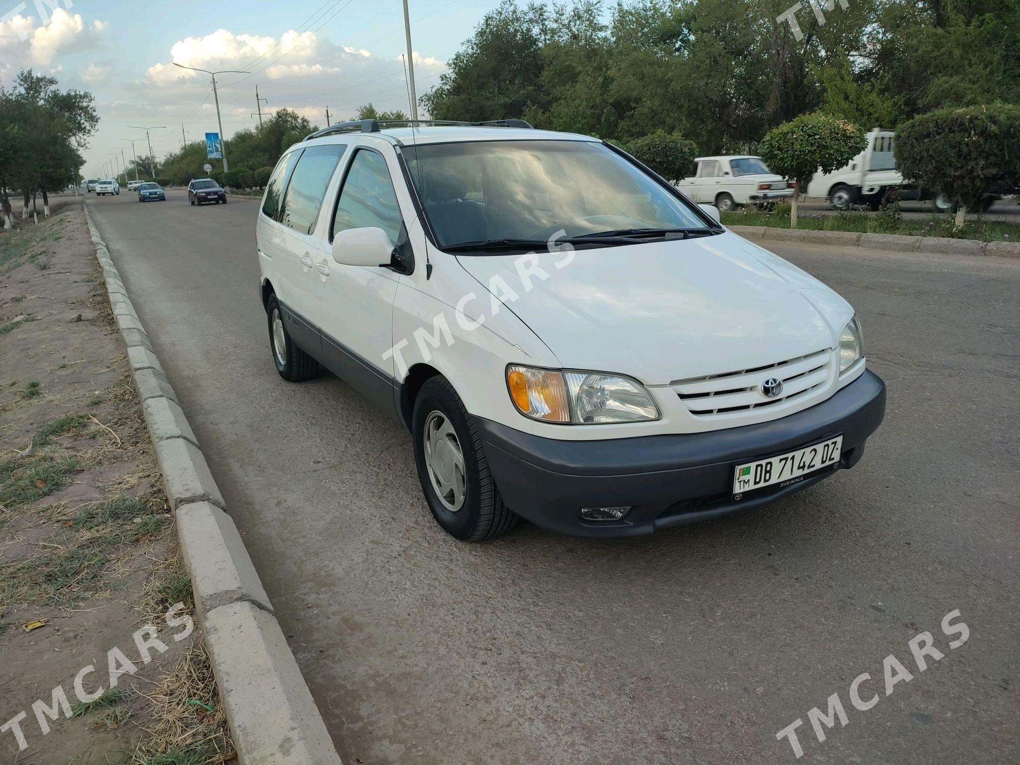 Toyota Sienna 2002 - 165 000 TMT - Губадаг - img 6