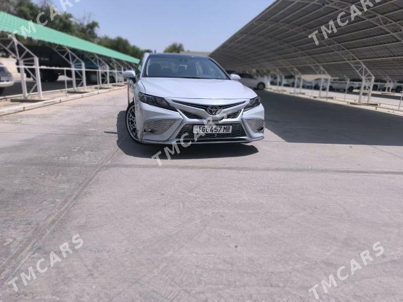 Toyota Camry 2021 - 400 000 TMT - Байрамали - img 8