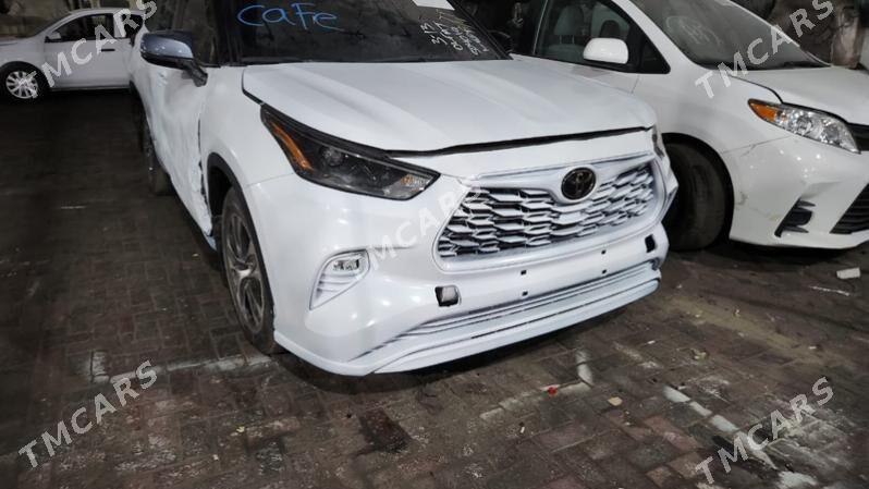 Toyota Highlander 2023 - 405 000 TMT - Мары - img 3