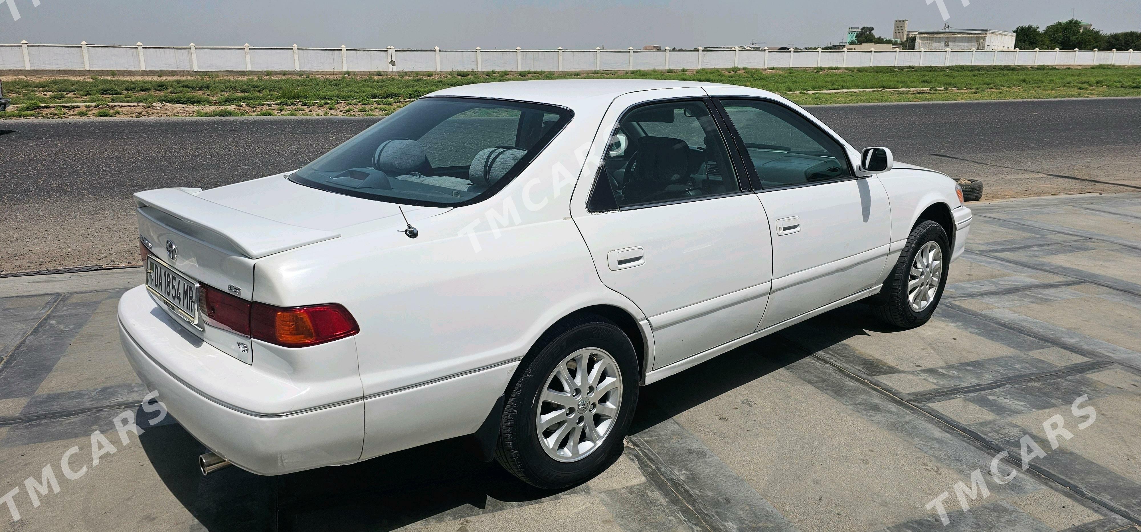 Toyota Camry 2000 - 116 000 TMT - Мары - img 3