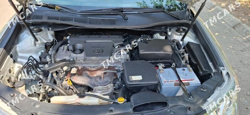 Toyota Camry 2012 - 250 000 TMT - Дашогуз - img 4