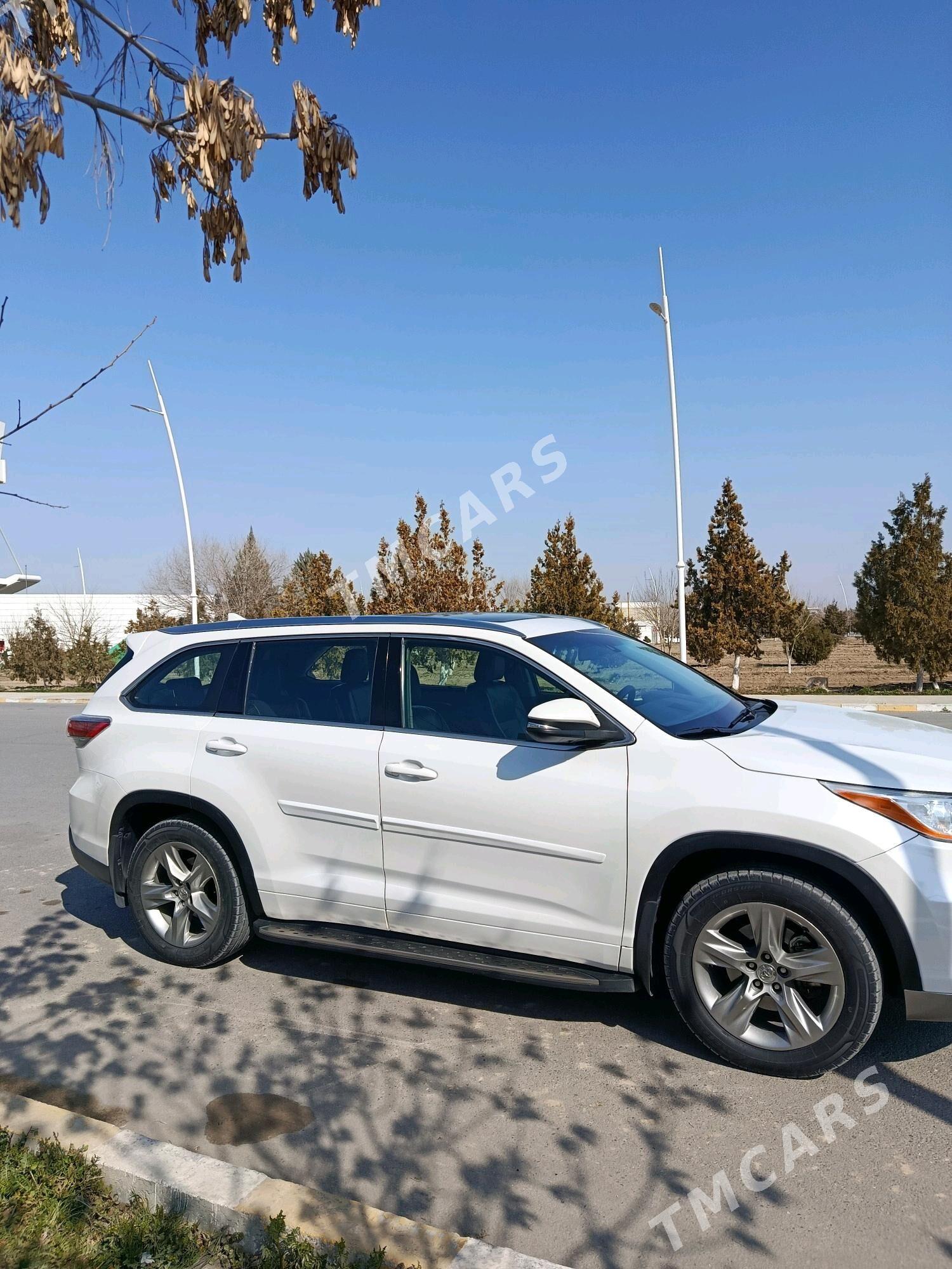 Toyota Highlander 2015 - 420 000 TMT - Ак-Бугдайский этрап - img 7
