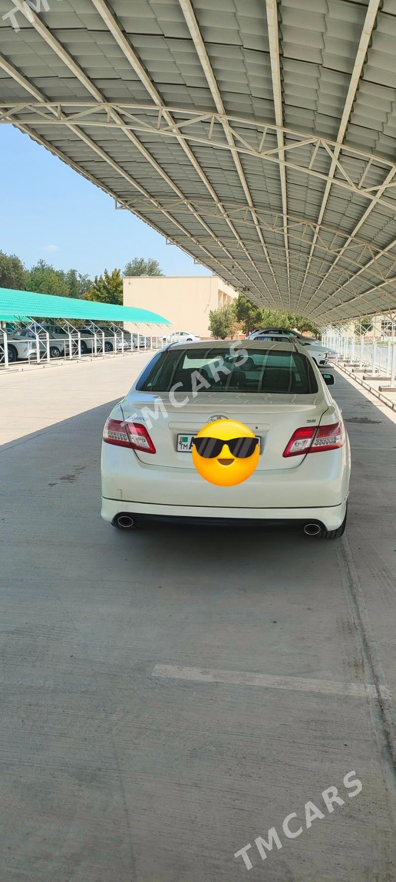 Toyota Camry 2011 - 170 000 TMT - Байрамали - img 2