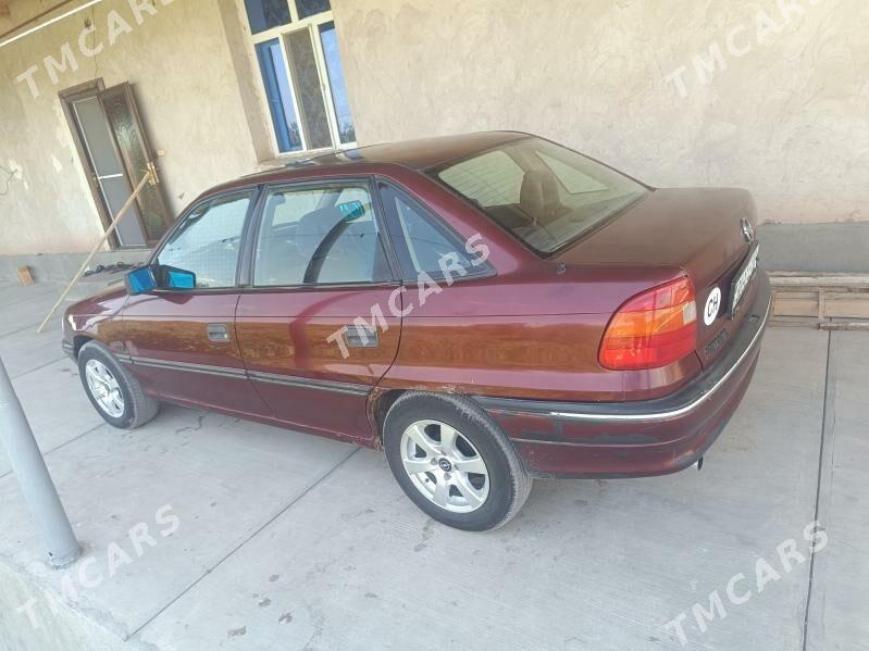 Opel Astra 1992 - 30 000 TMT - Şabat etr. - img 3