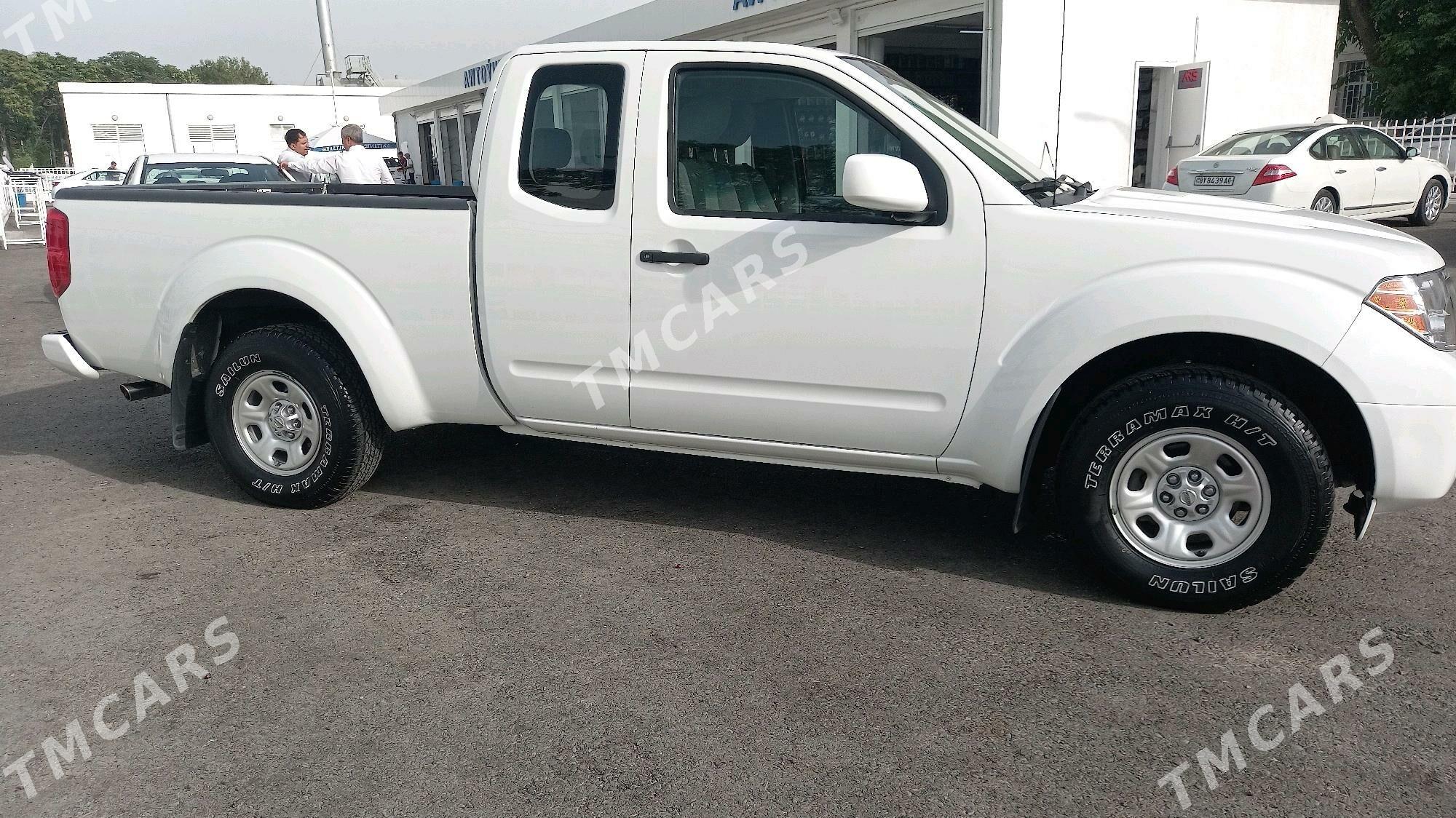 Nissan Navara 2018 - 265 000 TMT - Aşgabat - img 3