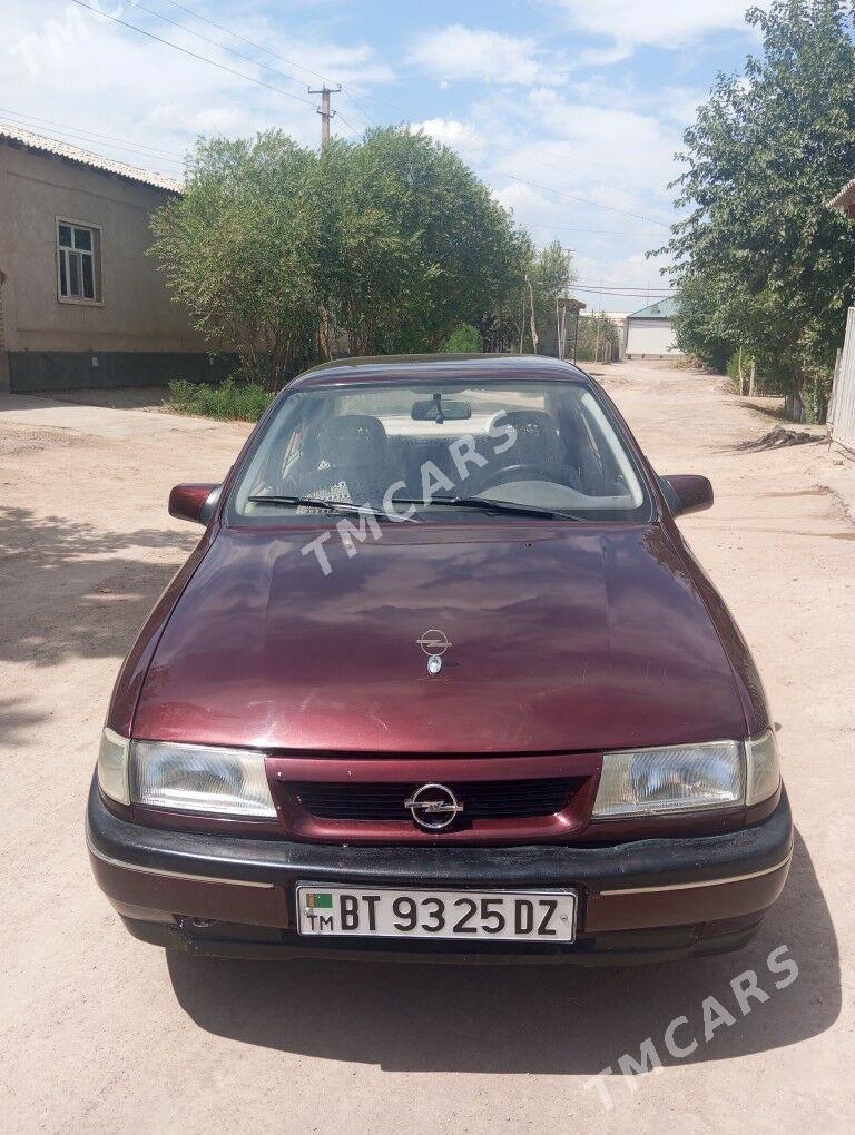 Opel Vectra 1991 - 36 000 TMT - Губадаг - img 1