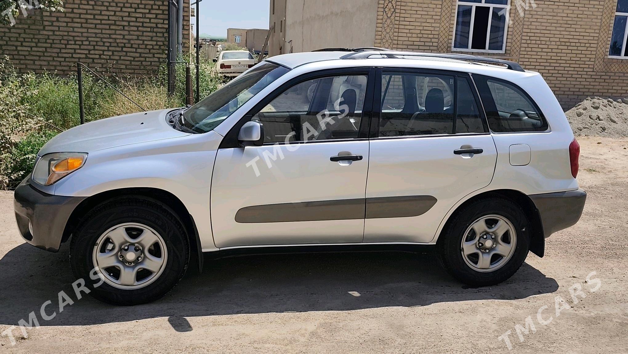 Toyota RAV4 2004 - 130 000 TMT - Шабатский этрап - img 2