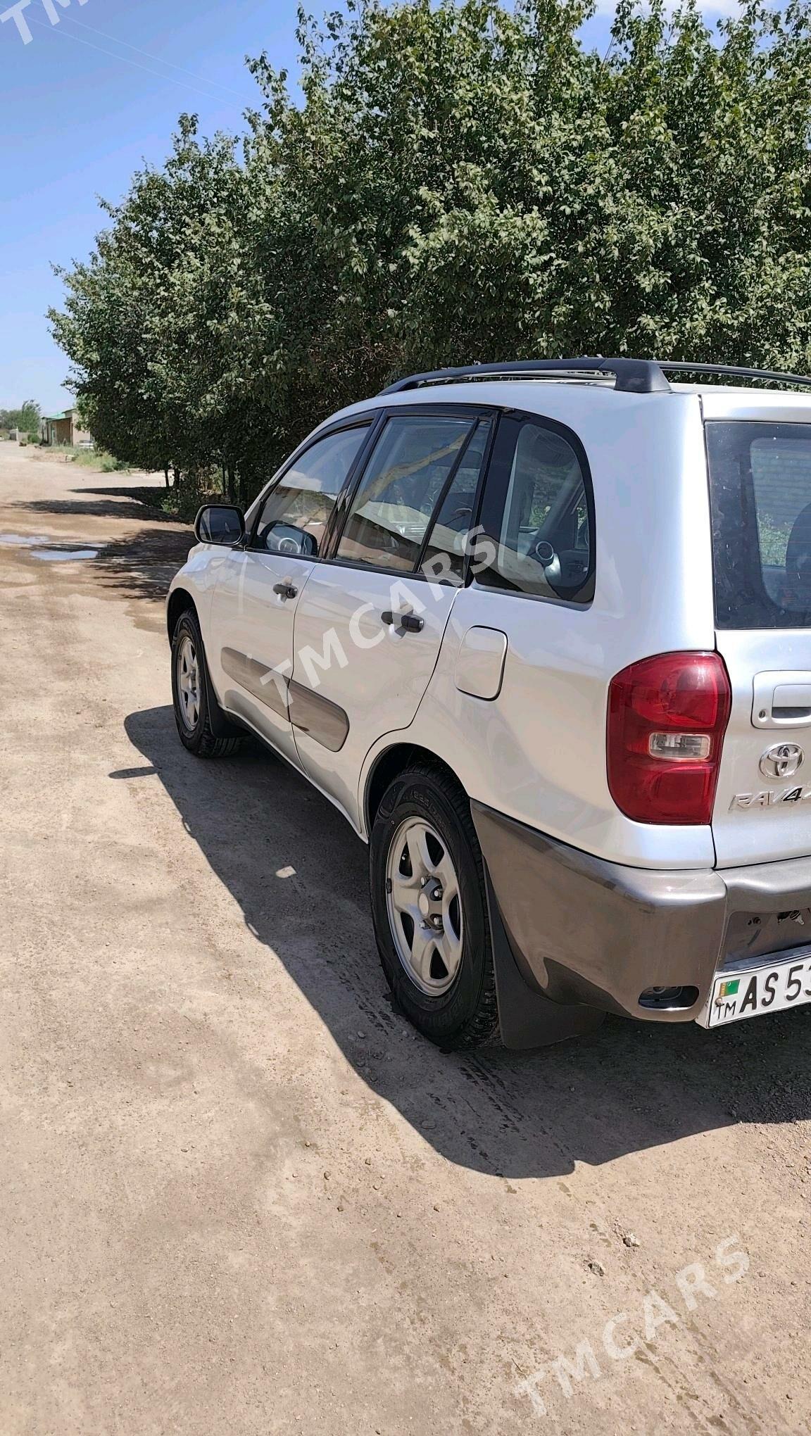 Toyota RAV4 2004 - 130 000 TMT - Шабатский этрап - img 4