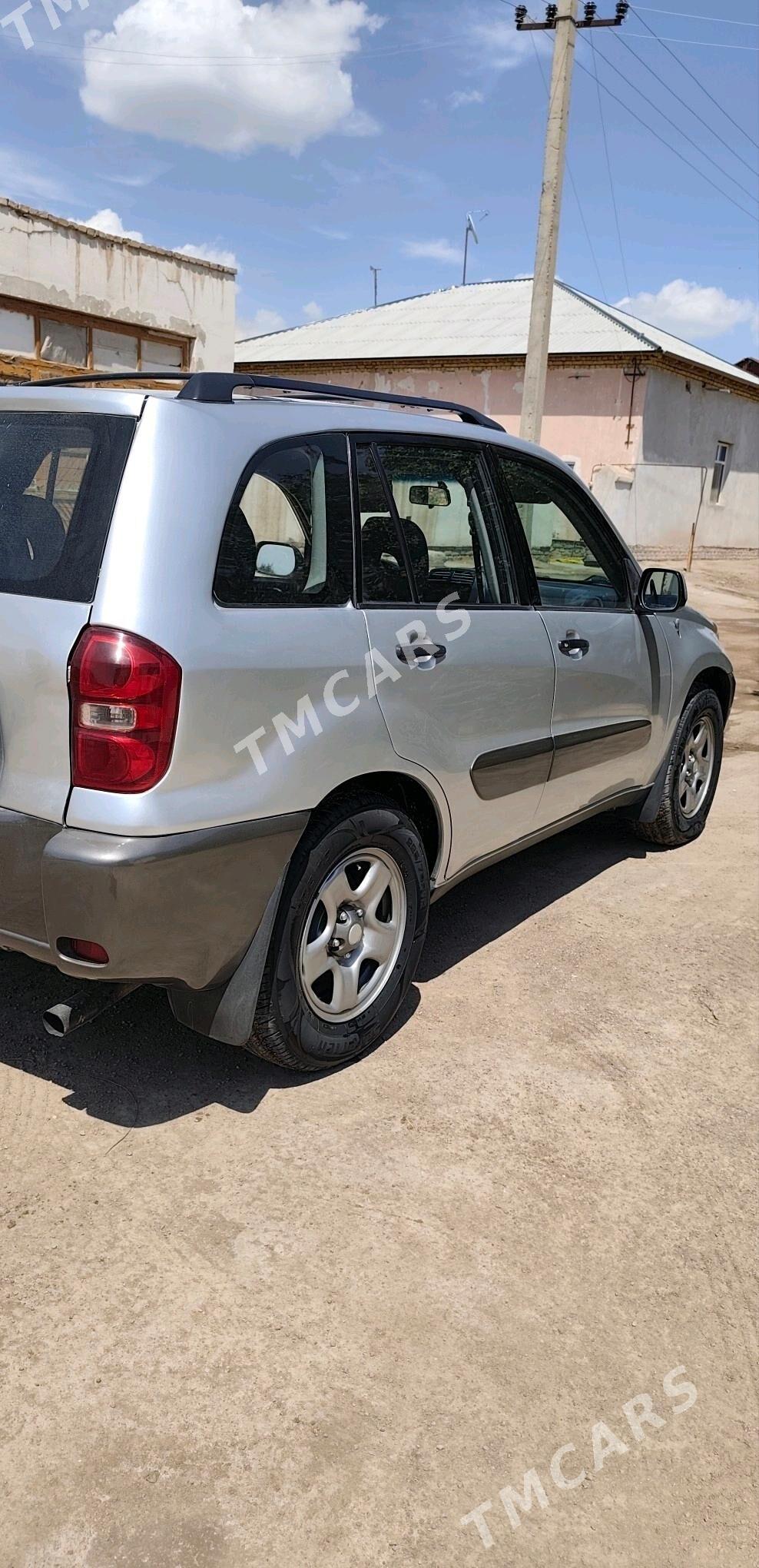 Toyota RAV4 2004 - 130 000 TMT - Шабатский этрап - img 5