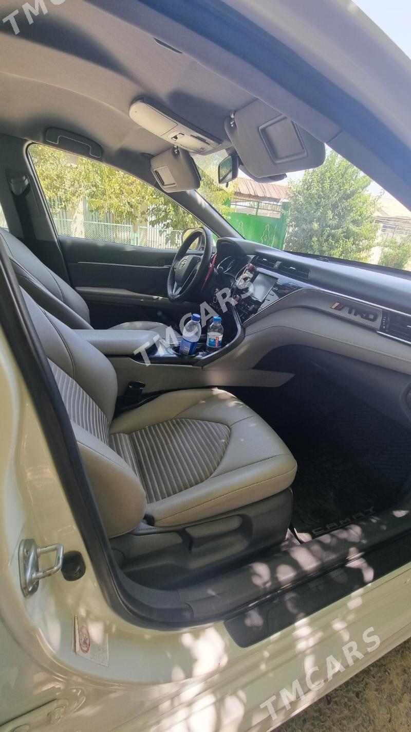 Toyota Camry 2018 - 285 000 TMT - Parahat 2 - img 6