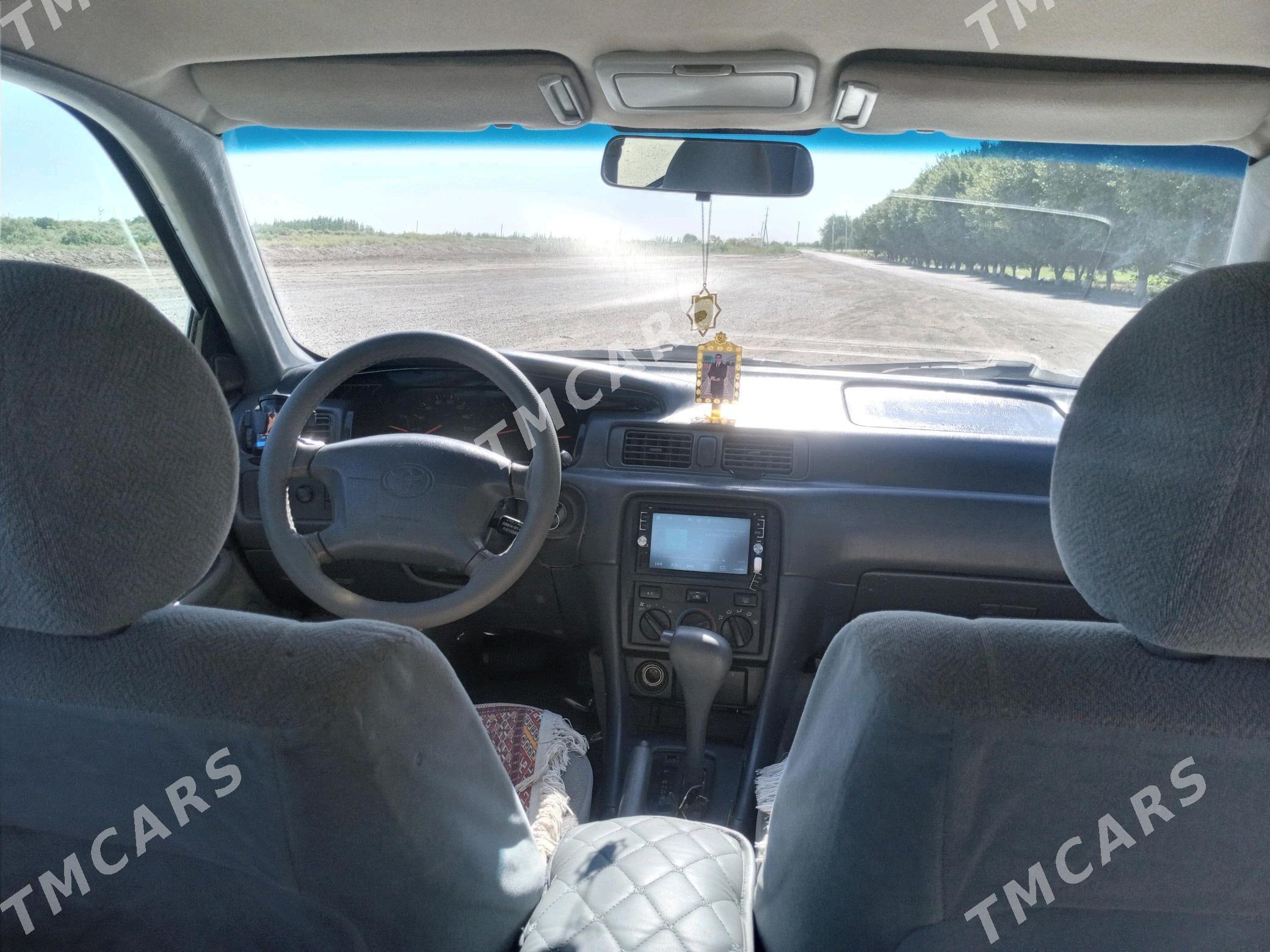 Toyota Camry 2000 - 150 000 TMT - Гороглы (Тагта) - img 3