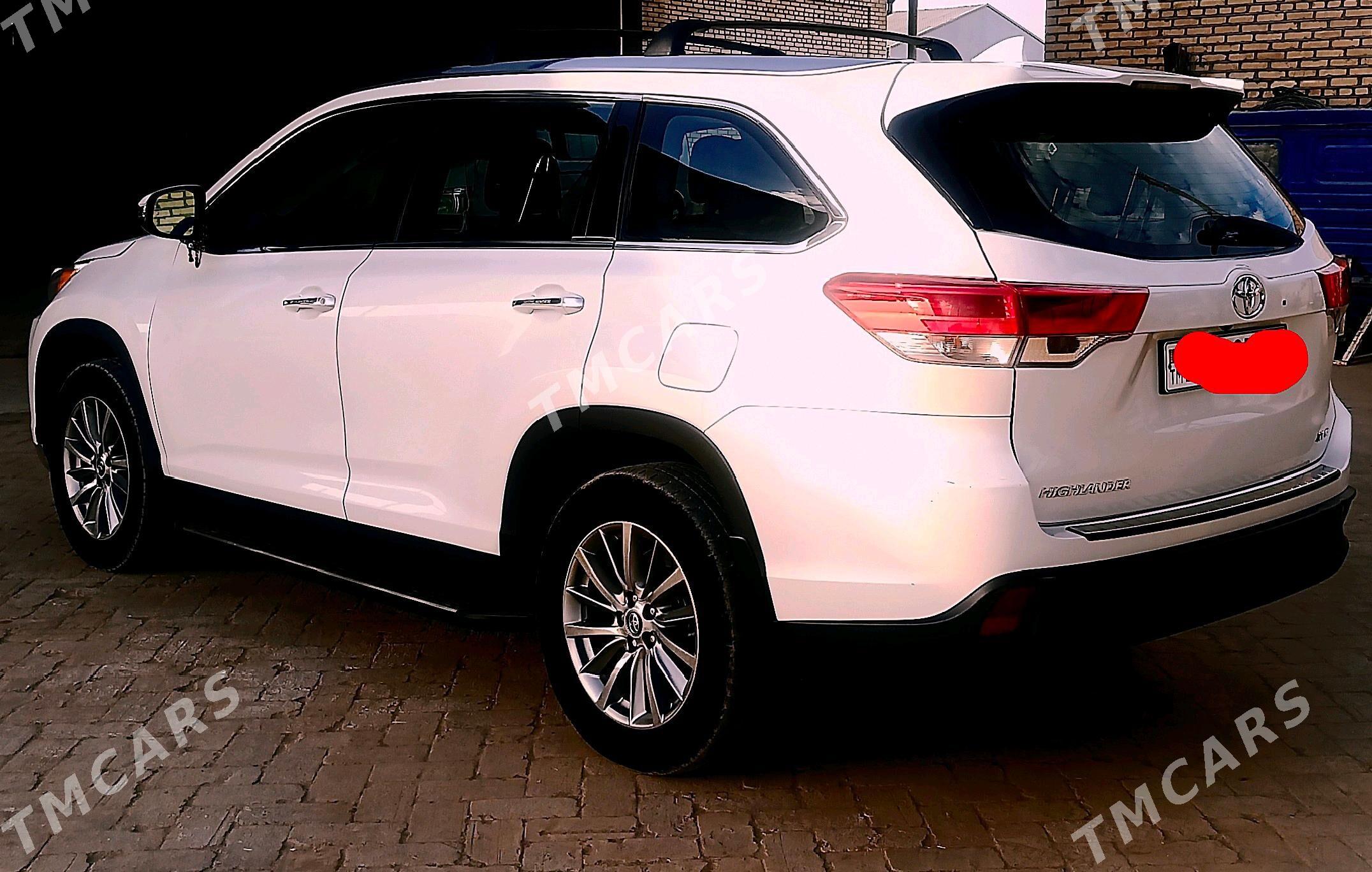 Toyota Highlander 2019 - 510 000 TMT - Байрамали - img 3