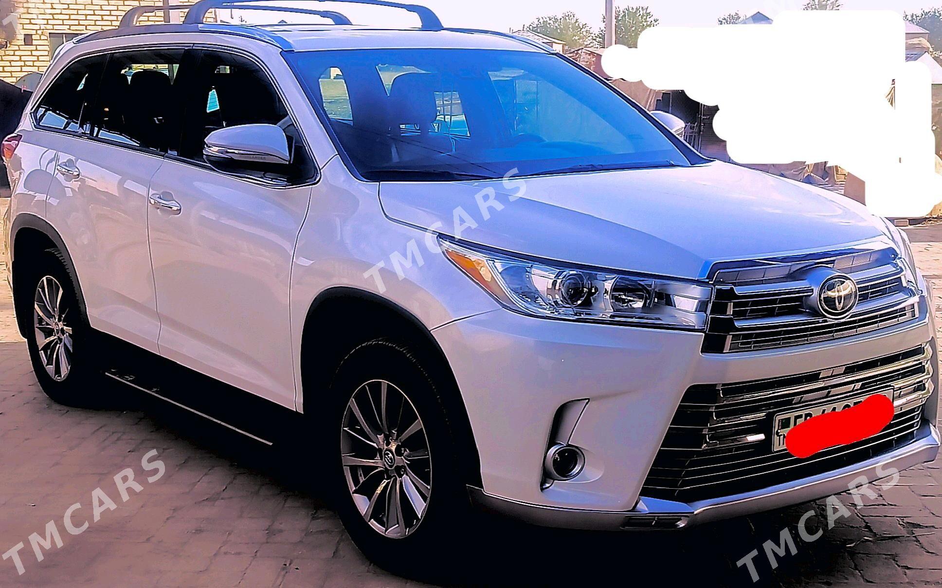 Toyota Highlander 2019 - 510 000 TMT - Байрамали - img 5
