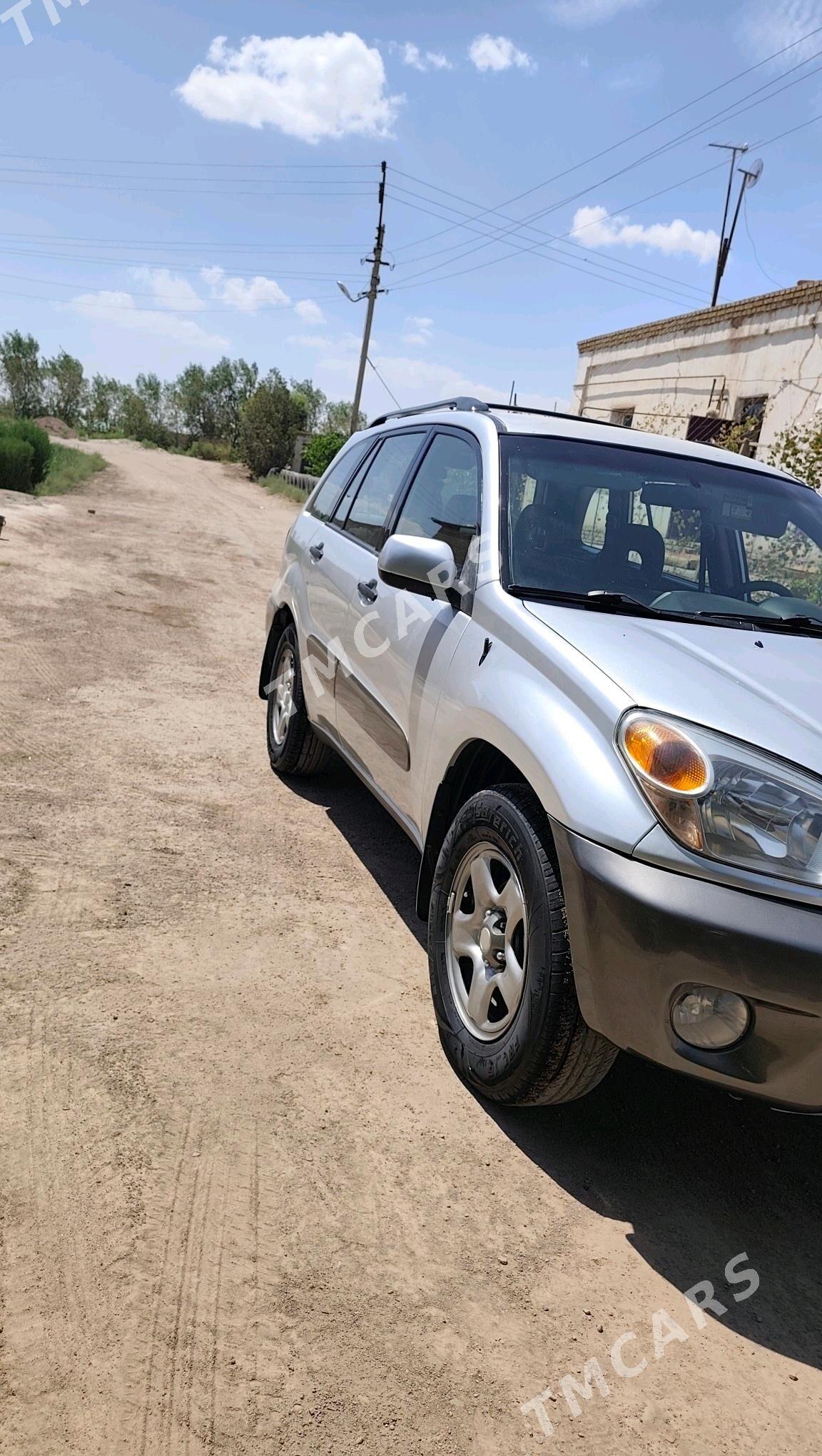 Toyota RAV4 2004 - 130 000 TMT - Шабатский этрап - img 7
