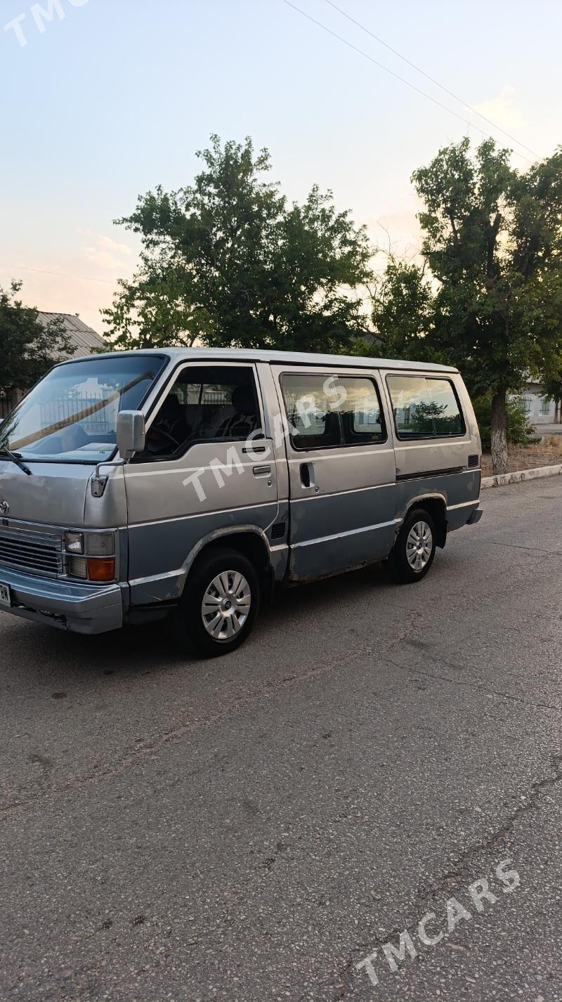 Toyota Hiace 1987 - 25 000 TMT - Balkanabat - img 9