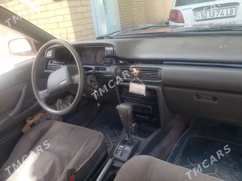 Toyota Camry 1991 - 40 000 TMT - Çärjew - img 5